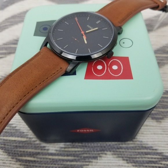 Fossil Minimalist Three-Hand Watch - Picture 4 of 4